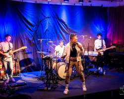 Konzert mit Diana Ezerex