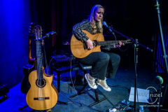 julie.malia_.smal-402-wenzel.oschinghton_