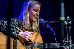 julie.malia_.smal-405-wenzel.oschinghton_