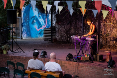 esinam-smal-417-wenzel-oschington