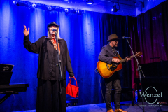 darling.clementine.smal-401-c-wenzel-oschington